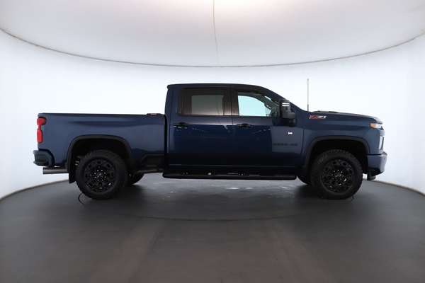 2023 Chevrolet Silverado HD LTZ Premium W/Tech Pack T1 4X4 - Image 3