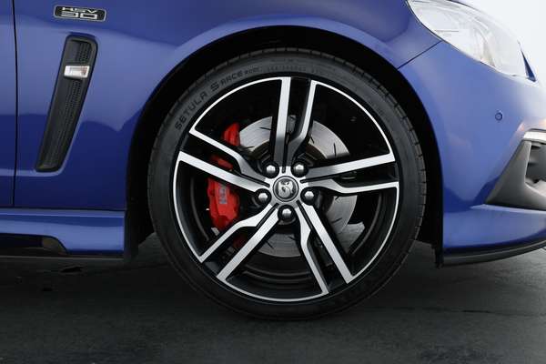 2017 Holden Special Vehicles Clubsport R8 Tourer LSA 30th Anniversary GEN-F2 - Image 4