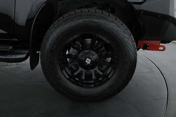 2021 Isuzu D-MAX SX 4X4 - Image 4