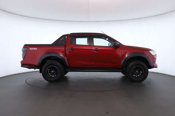 2024 Isuzu D-MAX X-TERRAIN 4X4 - Image 3