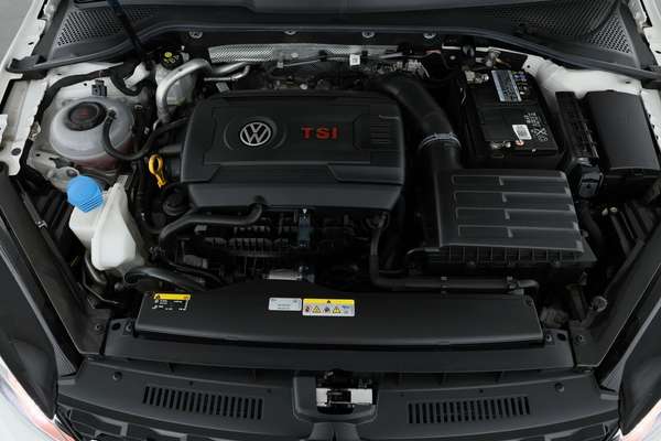 2020 Volkswagen Golf GTI TCR 7.5 - Image 6
