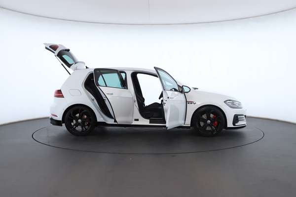 2020 Volkswagen Golf GTI TCR 7.5 - Image 2