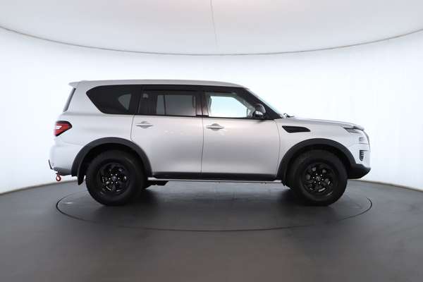2024 Nissan Patrol Warrior Y62 - Image 3