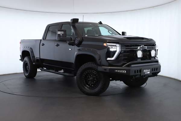 2025 Chevrolet Silverado HD LTZ Premium W/Tech Pack T1 4X4 - Image 2