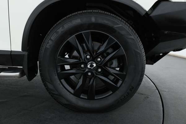 2020 KGM Musso Ultimate Q201 4X4 LWB - Image 4