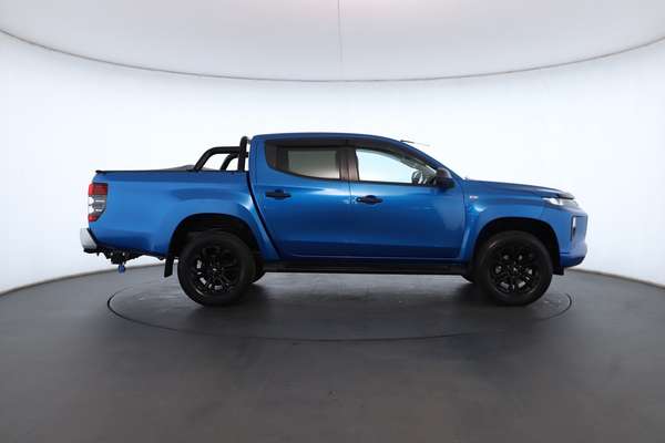2023 Mitsubishi Triton GLX-R MR 4X4 - Image 3