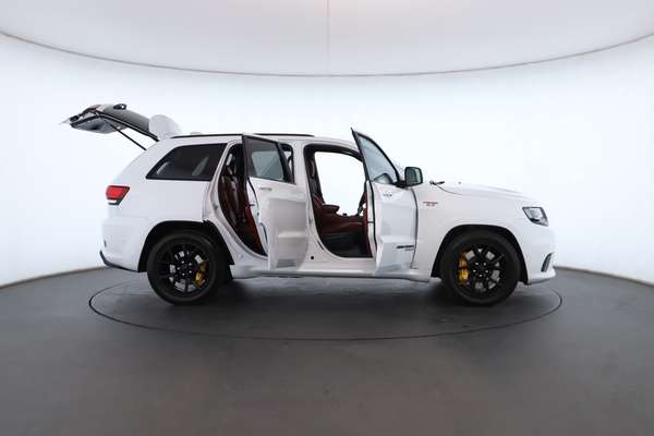 2018 Jeep Grand Cherokee Trackhawk WK - Image 2