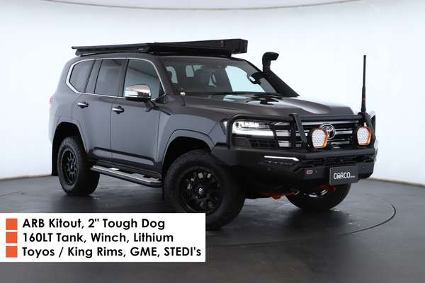 2023 Toyota Landcruiser Sahara FJA300R - Image 1
