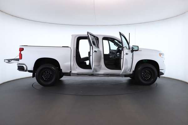 2024 Chevrolet Silverado 1500 LTZ Premium W/Tech Pack T1 4X4 - Image 2
