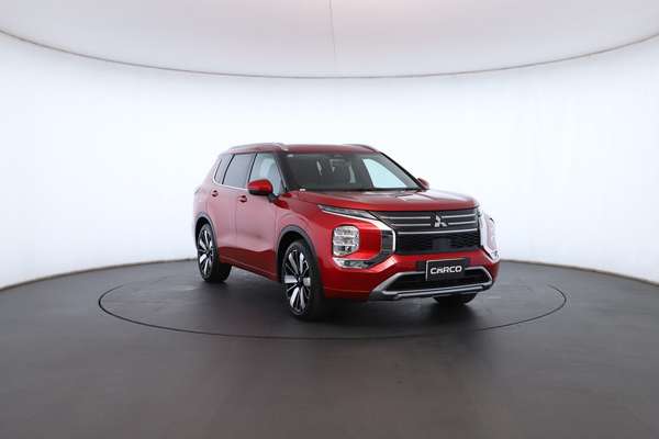 2025 Mitsubishi Outlander Exceed ZM - Image 5