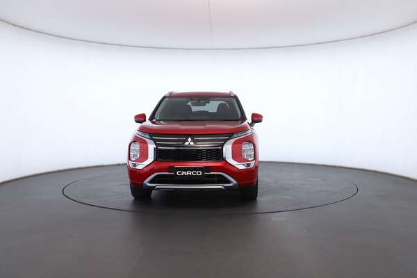 2025 Mitsubishi Outlander Exceed ZM - Image 6