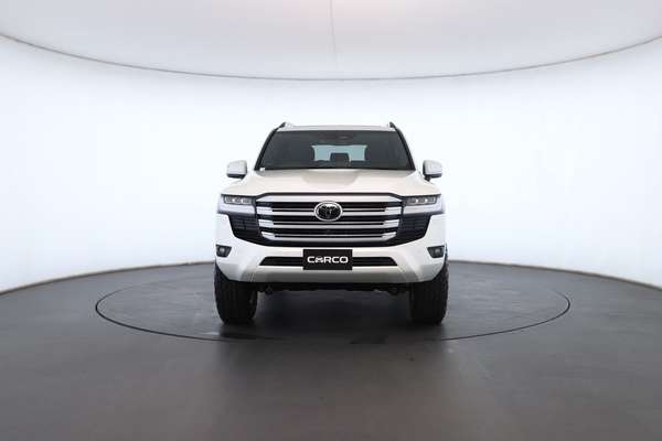 2025 Toyota Landcruiser VX FJA300R - Image 6