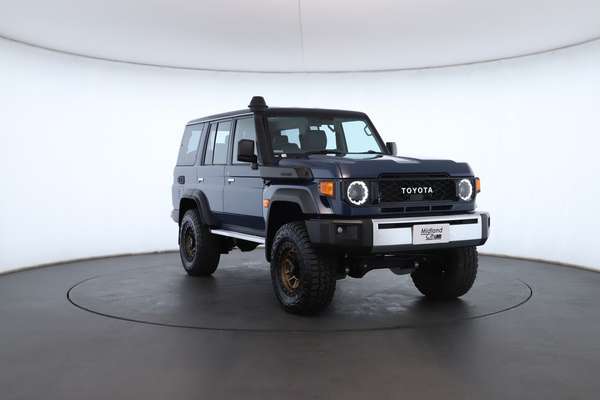2024 Toyota Landcruiser GXL VDJL76R - Image 6